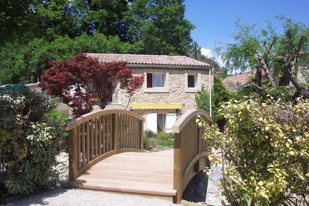 La Campagne St Lazare - Restaurant Chambres D'Hotes Piscine & Spa Forcalquier Zewnętrze zdjęcie