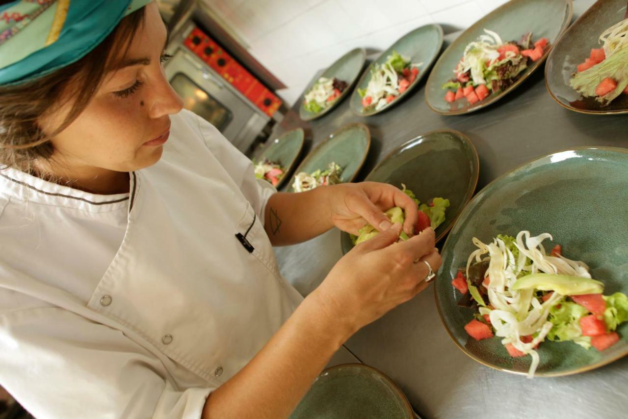 La Campagne St Lazare - Restaurant Chambres D'Hotes Piscine & Spa Forcalquier Zewnętrze zdjęcie
